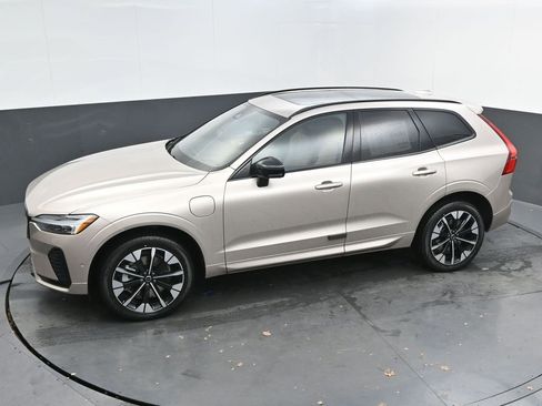 New 2026 Volvo XC60 T8 Plus w/ Protection Package Premier image 35