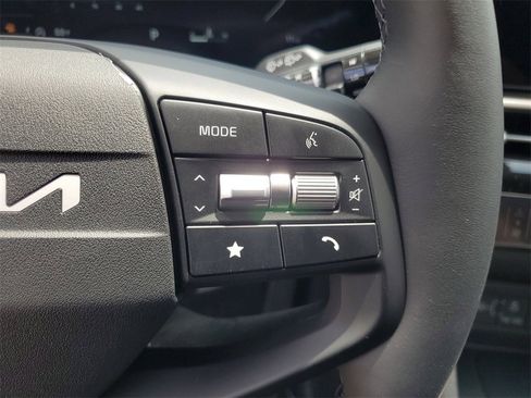 New 2026 Kia Sportage SX image 13