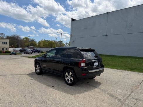 Used 2016 Jeep Compass High Altitude AWD/4WD image 5