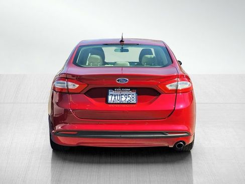 Used 2016 Ford Fusion SE image 5