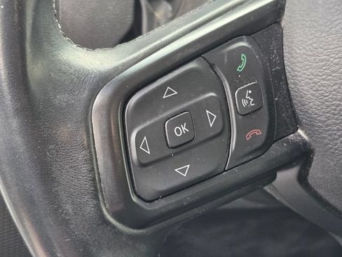 Used 2022 Jeep Gladiator Sport AWD/4WD image 14