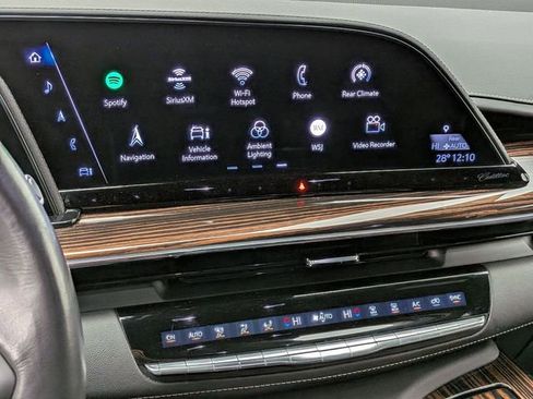 Certified 2024 Cadillac Escalade Premium Luxury image 14