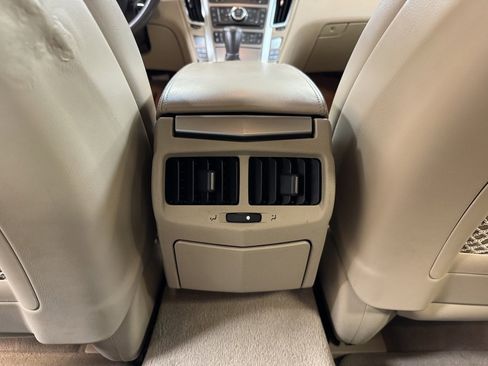 Used 2009 Cadillac CTS 3.6 AWD w/ Performance Luxury Package image 17