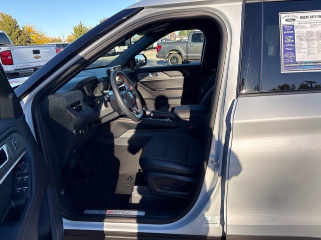 Used 2026 Ford Explorer ST-Line w/ ST-Line Street Pack AWD/4WD image 22