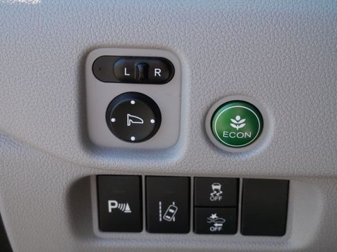 Used 2017 Honda Pilot Touring image 28