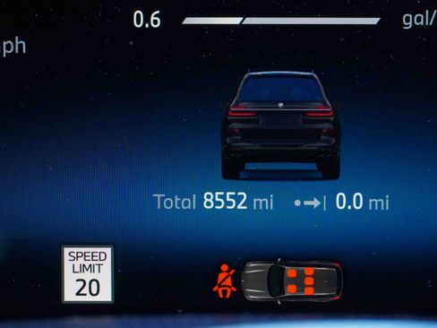 Certified 2026 BMW X7 M60i image 21