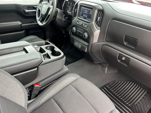 Used 2025 Chevrolet Silverado 1500 Custom image 19