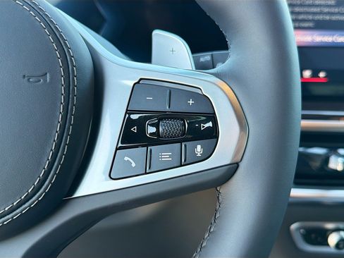 New 2026 BMW X5 xDrive40i w/ M Sport Package image 39