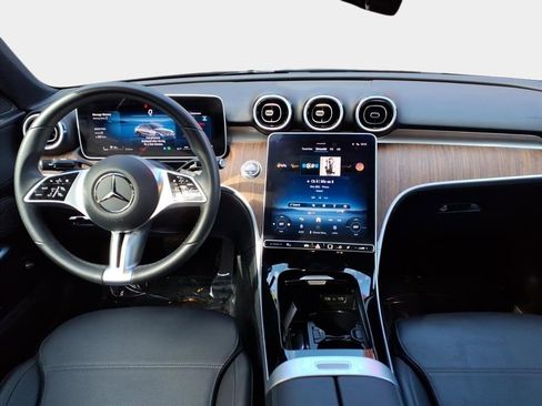 Used 2025 Mercedes-Benz C 300 Sedan image 12