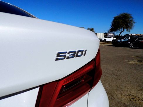 Used 2020 BMW 530i 530i w/ Premium Package image 8