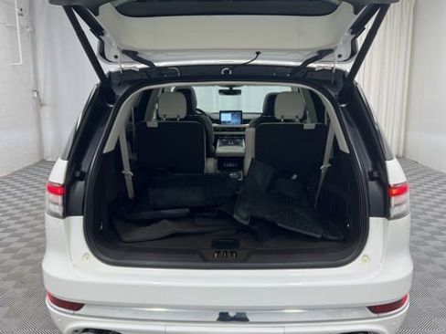 Used 2022 Lincoln Aviator Black Label w/ Class IV Trailer Tow Package AWD/4WD image 17