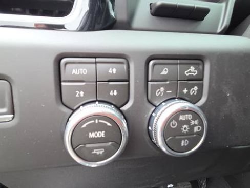 New 2026 GMC Sierra 1500 Denali w/ Technology Package AWD/4WD image 32