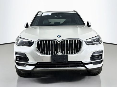 Certified 2023 BMW X5 xDrive40i w/ Premium Package AWD/4WD image 2