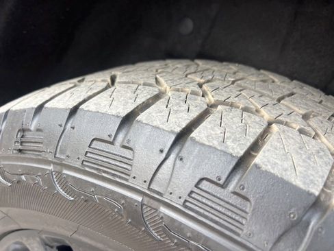 Certified 2024 Ford Expedition XLT image 29