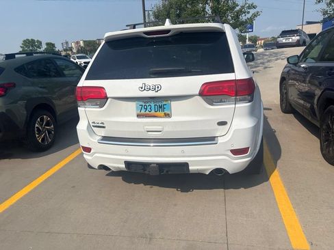 Used 2016 Jeep Grand Cherokee Overland w/ Advanced Technology Group AWD/4WD image 5