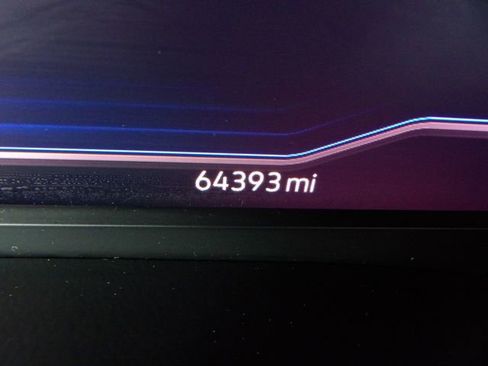 Used 2020 Volkswagen Atlas Cross Sport SEL image 31