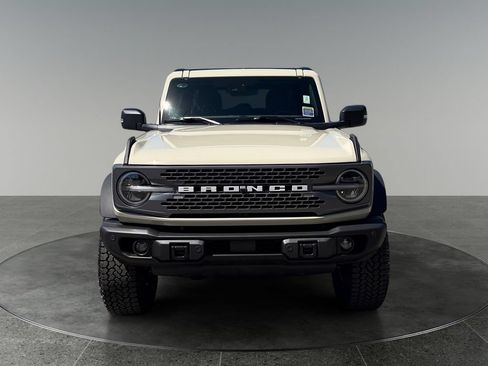Used 2025 Ford Bronco Badlands AWD/4WD image 3