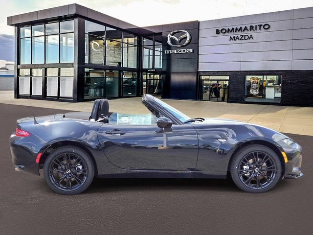 New 2026 MAZDA MX-5 Miata Club w/ Weather Package RWD image 7