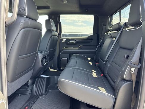 New 2026 GMC Sierra 1500 AT4X w/ LPO, Black Badging Package AWD/4WD image 25