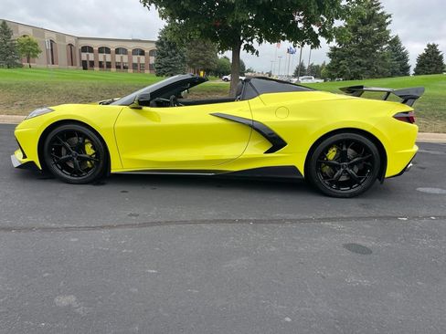 Used 2022 Chevrolet Corvette Stingray Premium Conv w/ Z51 Performance Package RWD image 34