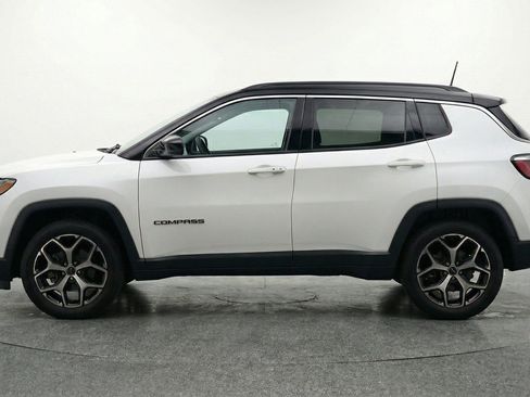 Used 2025 Jeep Compass Limited AWD/4WD image 5