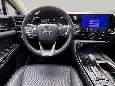 Used 2024 Lexus NX 250 FWD w/ Towing Package (2000 Lbs) image 6