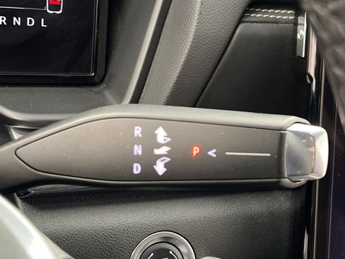 Used 2025 GMC Terrain Elevation AWD/4WD image 40
