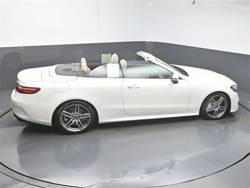 Used 2018 Mercedes-Benz E 400 E 400 image 45