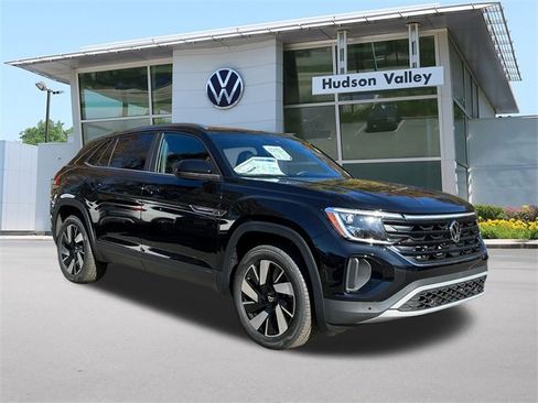 New 2026 Volkswagen Atlas Cross Sport SE image 1