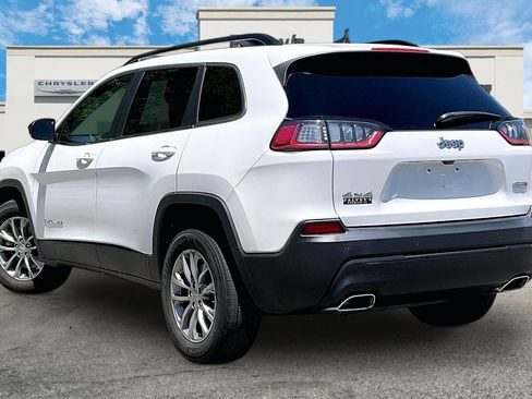 Certified 2022 Jeep Cherokee Latitude Lux w/ Sun & Sound Group AWD/4WD image 12