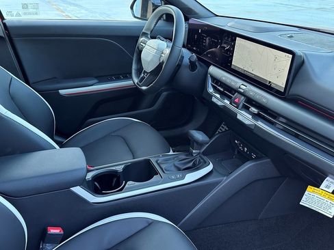 New 2025 Kia K4 GT-Line Turbo image 11