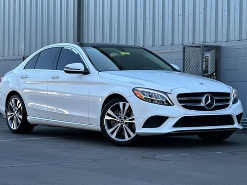 Used 2020 Mercedes-Benz C 300 Sedan image 2