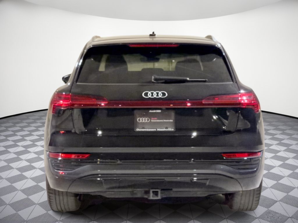 Used 2024 Audi Q8 e-tron Premium Plus AWD/4WD image 11