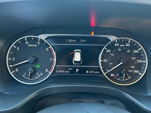 Used 2022 Nissan Rogue SV AWD/4WD image 17