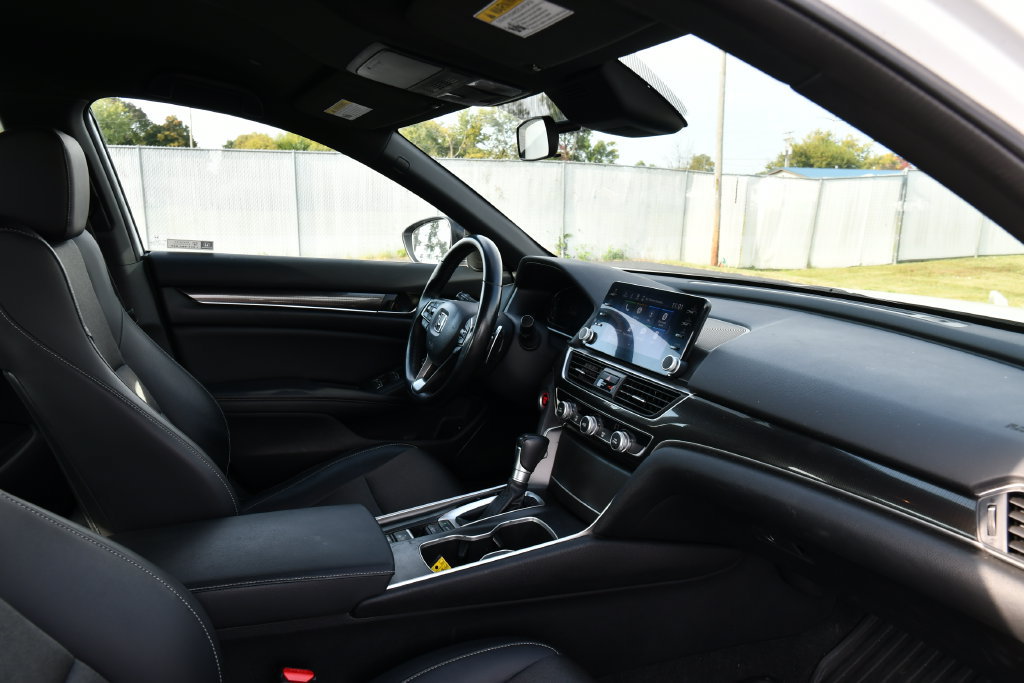 Used 2022 Honda Accord Sport image 25