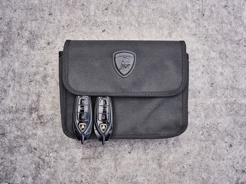 Used 2025 Lamborghini Revuelto AWD/4WD image 82