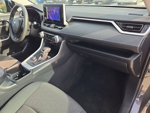 Used 2024 Toyota RAV4 XLE image 32
