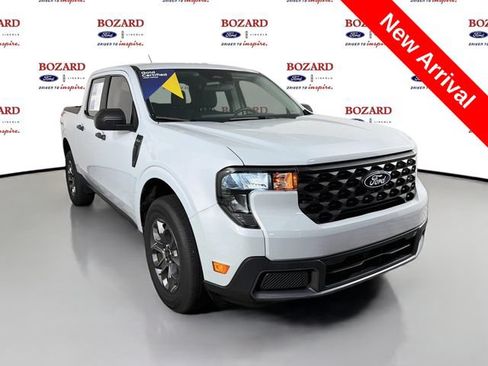 Certified 2025 Ford Maverick XLT FWD image 1