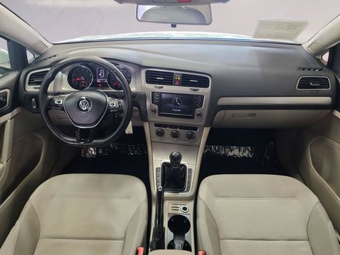 Used 2017 Volkswagen Golf S FWD image 17