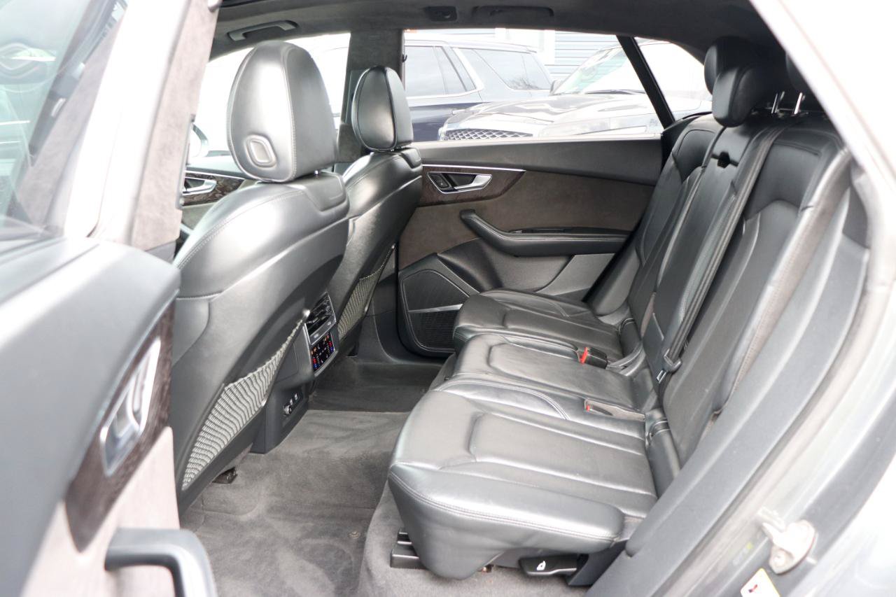 Used 2019 Audi Q8 Prestige AWD/4WD image 12