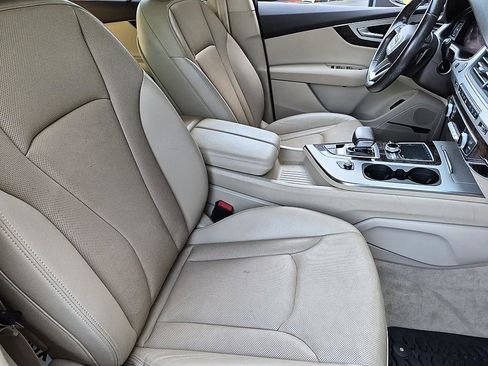 Used 2019 Audi Q7 2.0T Premium Plus w/ Premium Plus Package AWD/4WD image 36