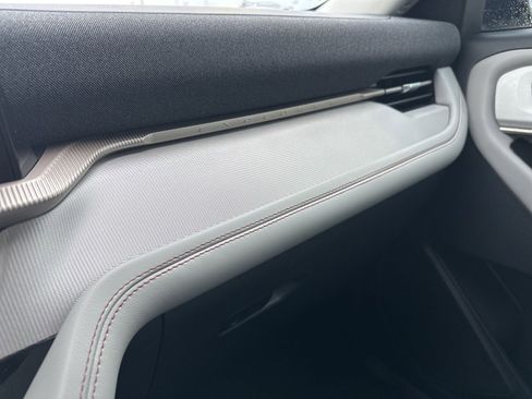 New 2025 Ford Explorer Active w/ Active Comfort Package image 20