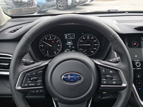 Certified 2025 Subaru Outback Limited AWD/4WD image 19