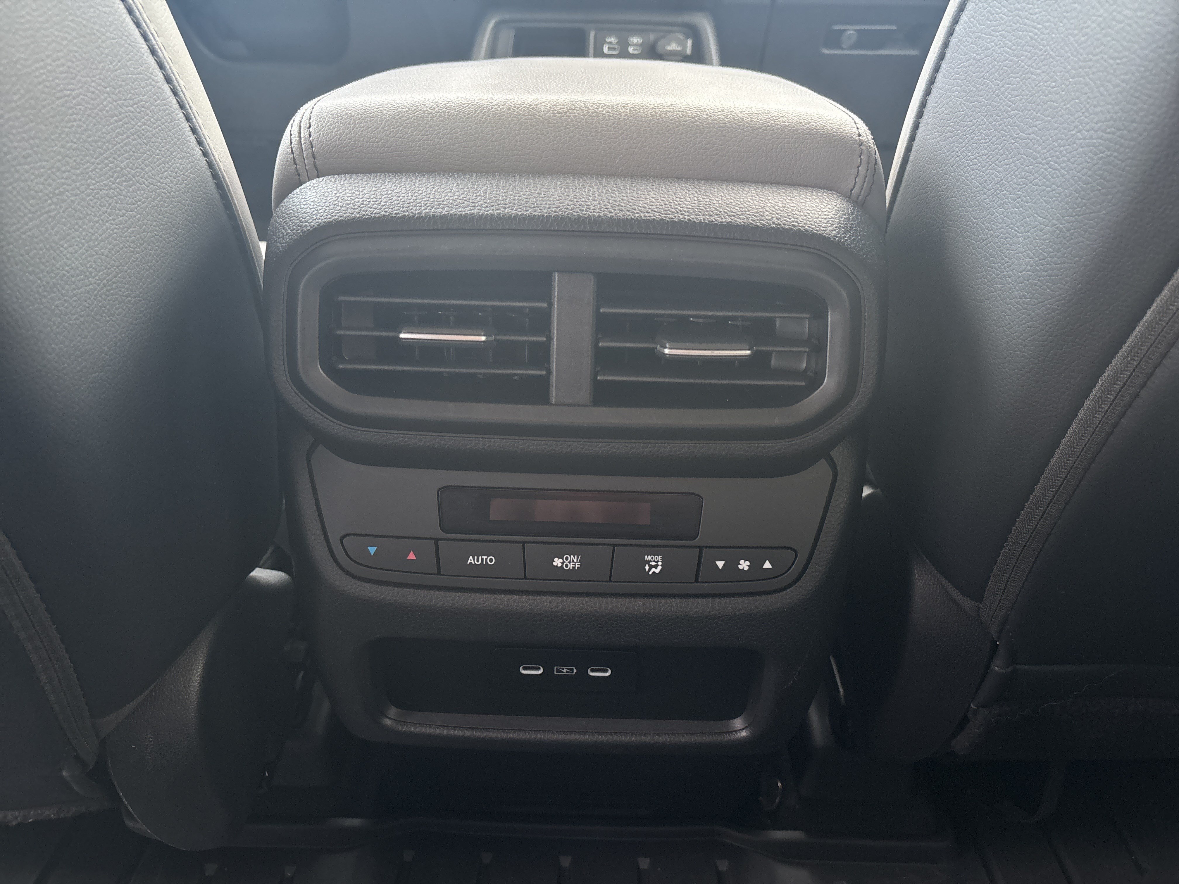 Used 2025 Honda Pilot EX-L image 27