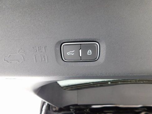 New 2026 Ford Expedition Active image 32