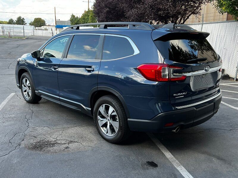 Used 2024 Subaru Ascent Premium w/ Convenience Package AWD/4WD image 5