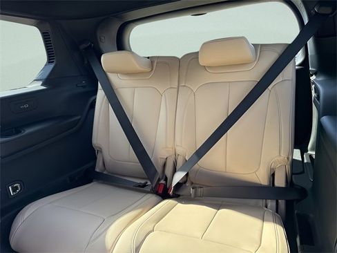 New 2025 Jeep Grand Cherokee L Limited image 25