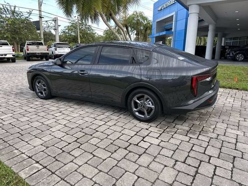 Used 2025 Kia K4 FWD image 33