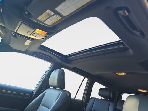 Certified 2021 Lexus GX 460 Premium w/ Premium Package AWD/4WD image 29