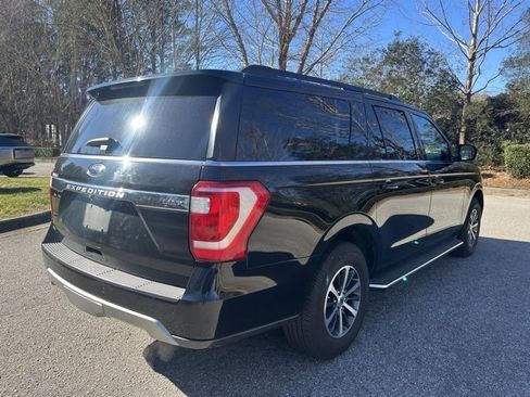 Used 2018 Ford Expedition Max XLT w/ Equipment Group 202A image 9